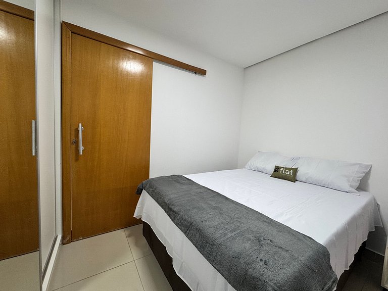 Studio Moderno no Sudoeste: Garagem e Tudo a Pé