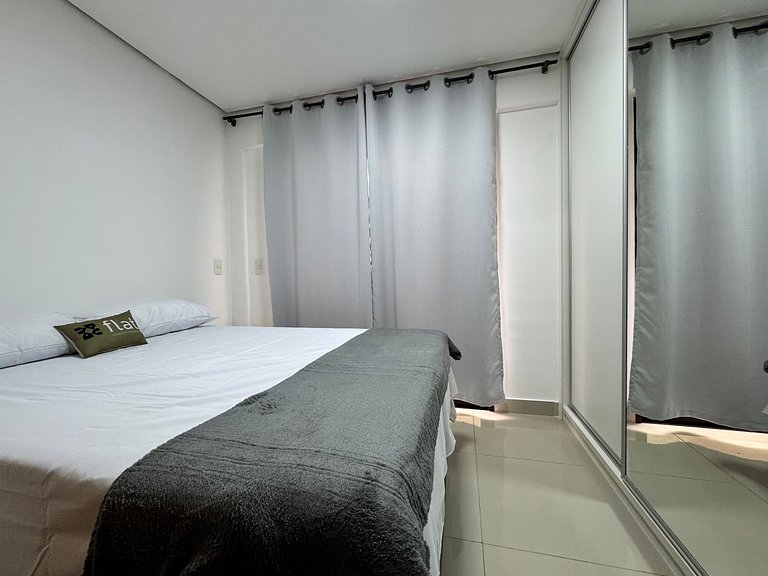 Studio Moderno no Sudoeste: Garagem e Tudo a Pé