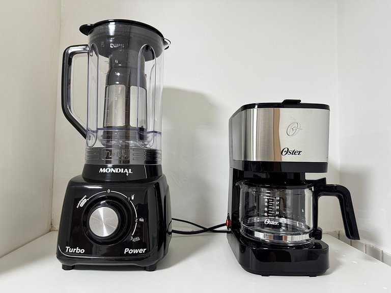 Studio Moderno no Sudoeste: Garagem e Tudo a Pé