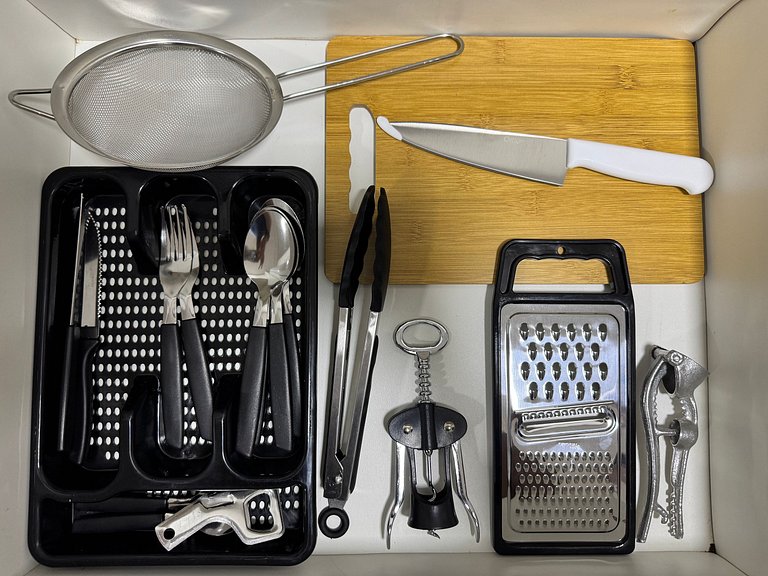 Studio Moderno no Sudoeste: Garagem e Tudo a Pé